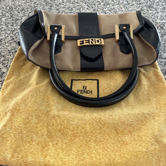 Fendi Handbags - Fendi Zucca and calfskin leather bag